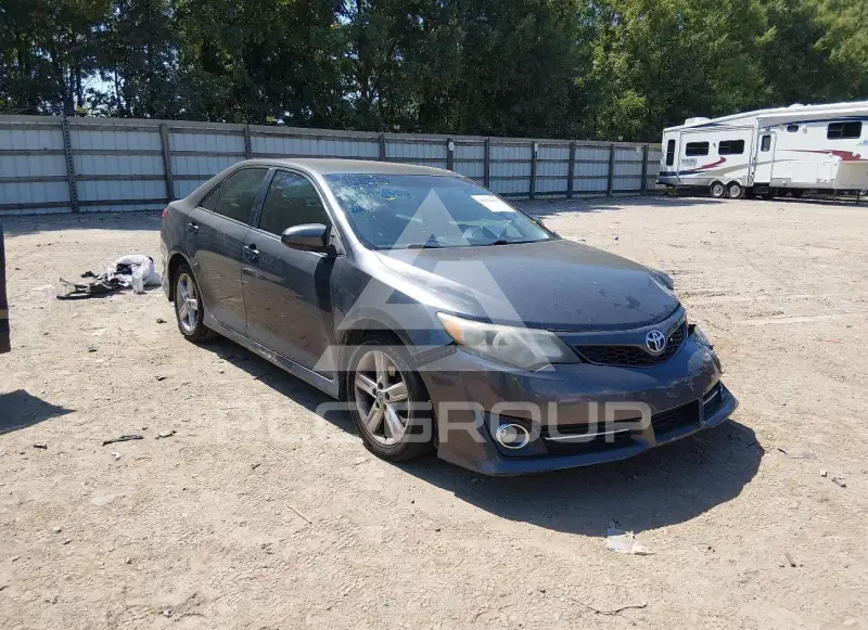 2013 Toyota CAMRY фото