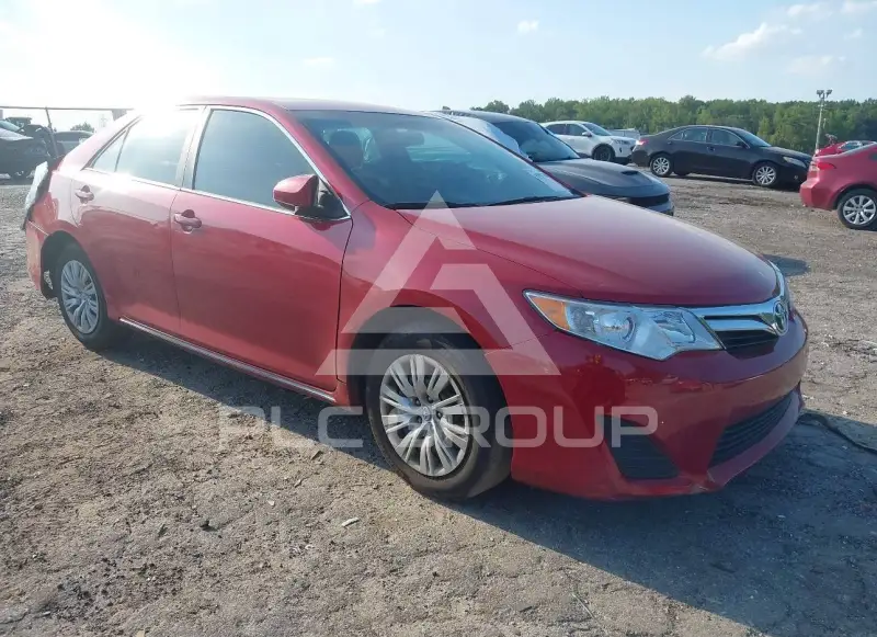 2013 Toyota CAMRY фото
