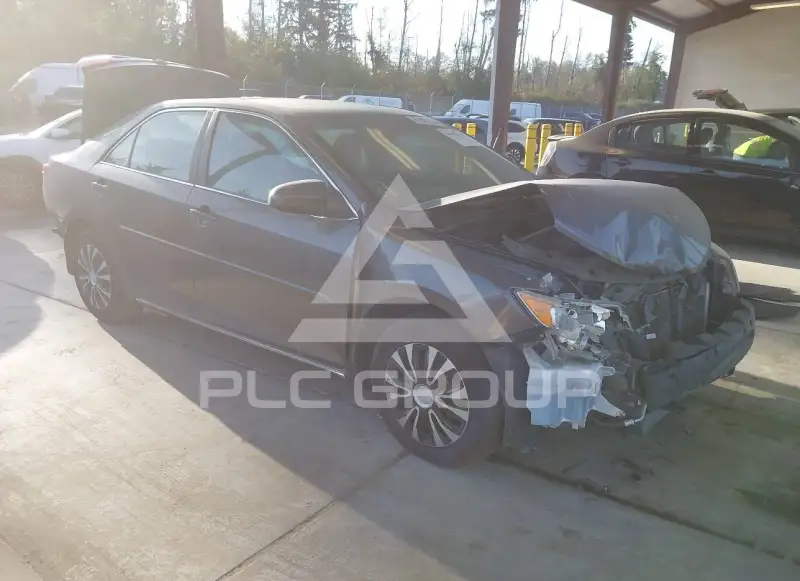 2013 Toyota CAMRY photo