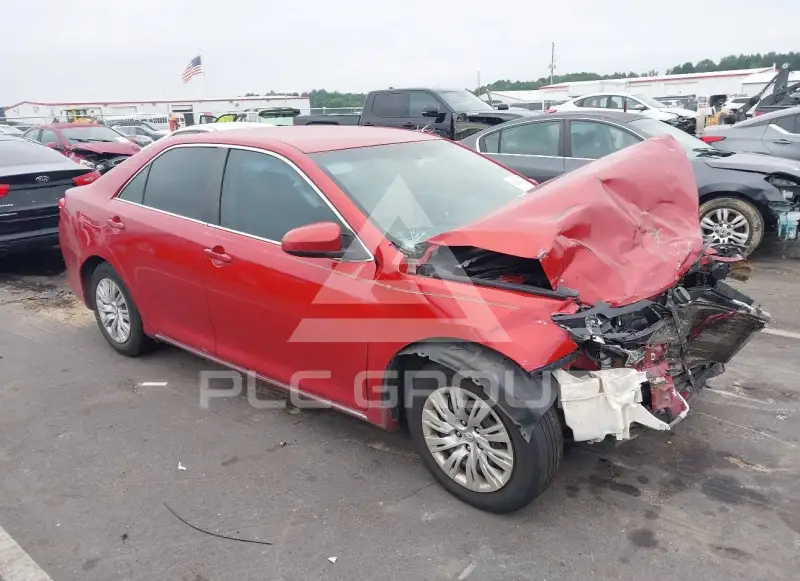 2013 Toyota CAMRY фото