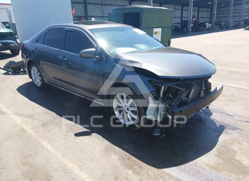 2013 Toyota CAMRY фото