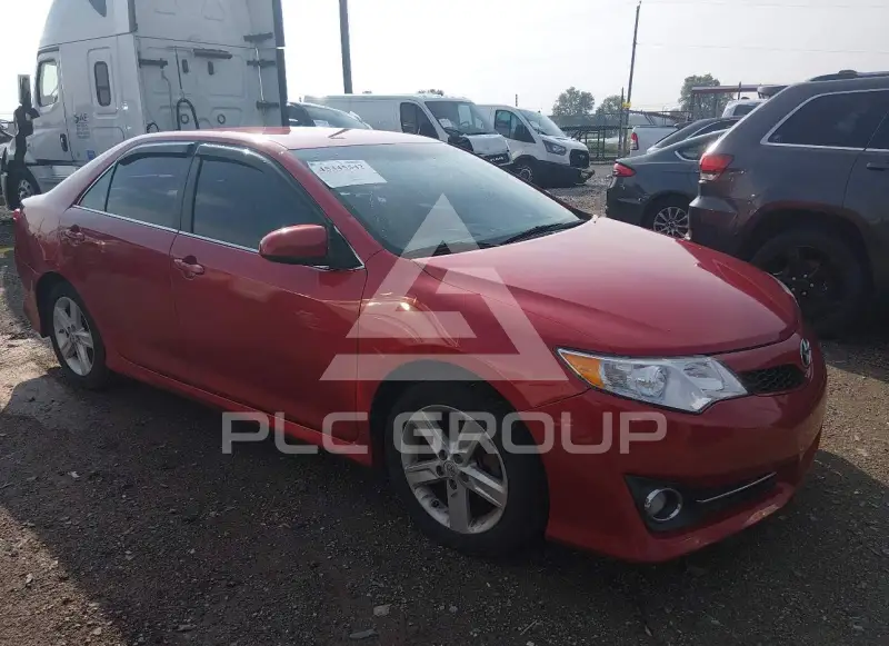 2013 Toyota CAMRY фото