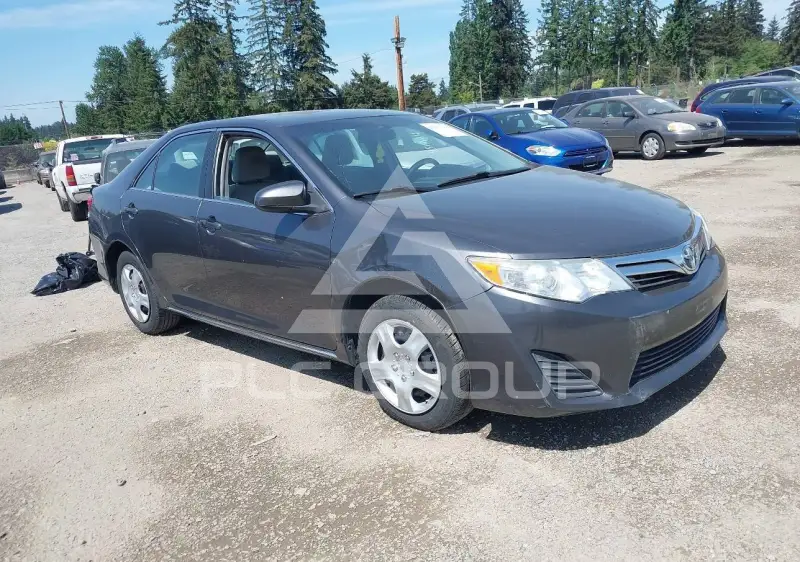 2013 Toyota CAMRY фото
