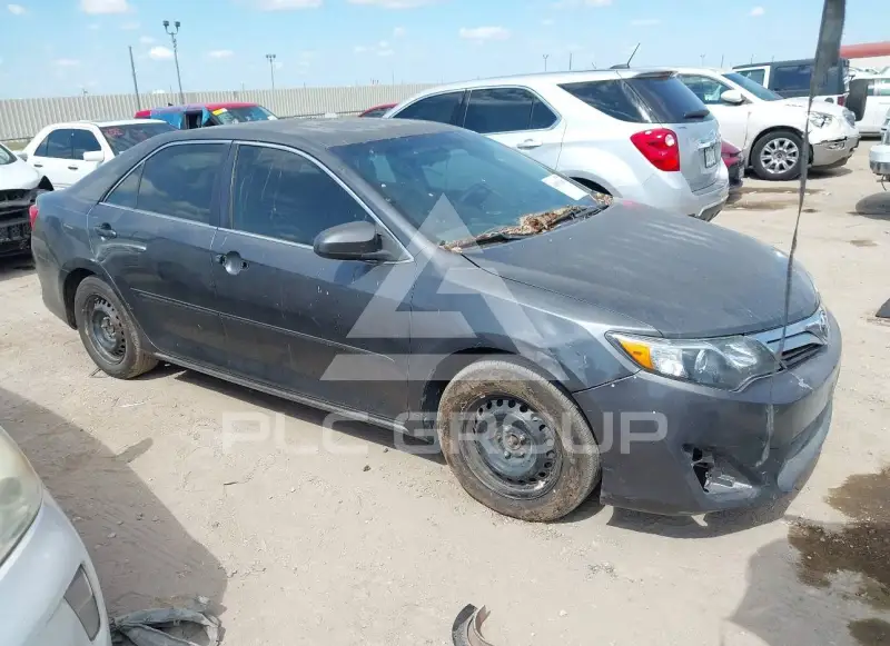 2013 Toyota CAMRY photo