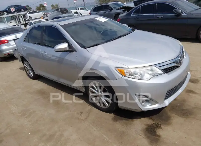 2013 Toyota CAMRY фото