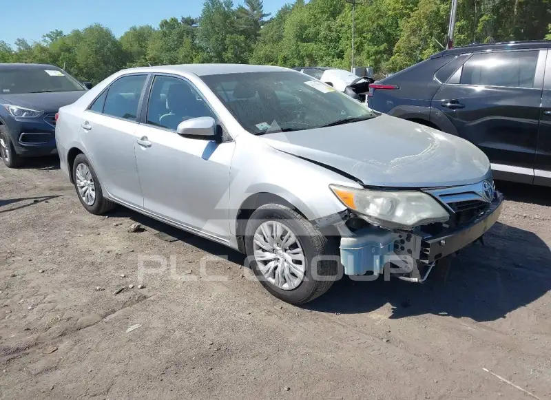 2013 Toyota CAMRY фото