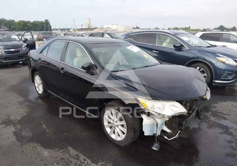2013 Toyota CAMRY photo
