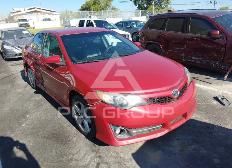 2013 Toyota CAMRY photo