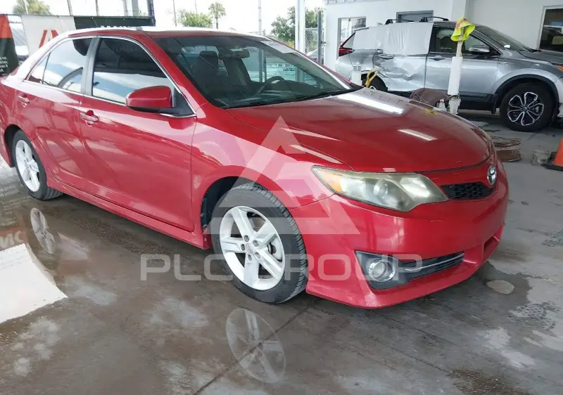 2013 Toyota CAMRY photo