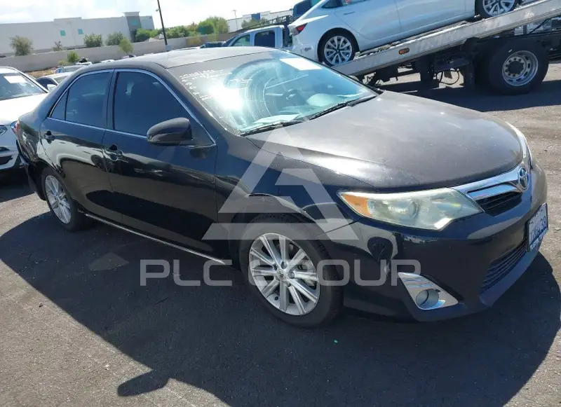 2013 Toyota CAMRY фото