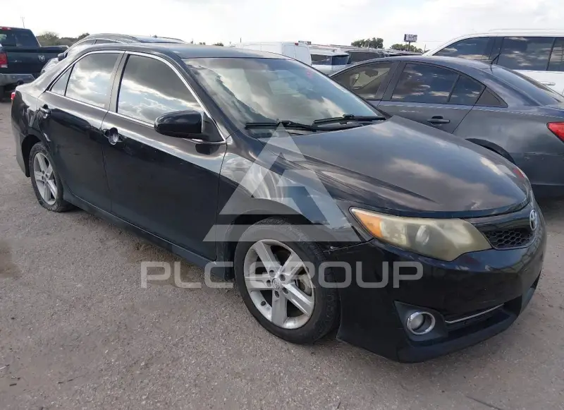 2013 Toyota CAMRY фото