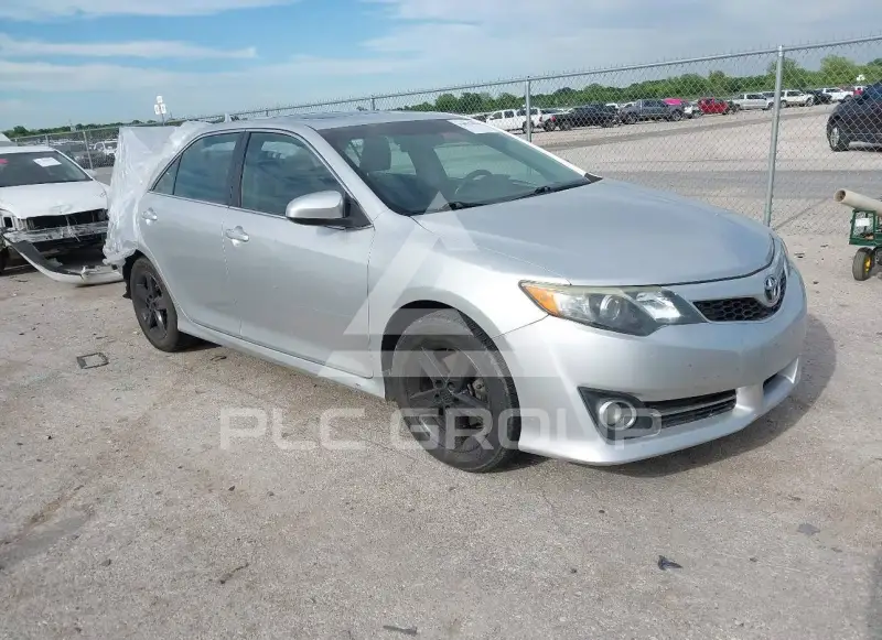 2013 Toyota CAMRY фото