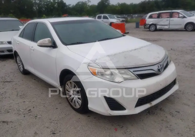 2013 Toyota CAMRY photo