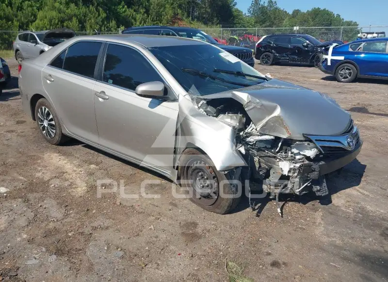 2013 Toyota CAMRY фото