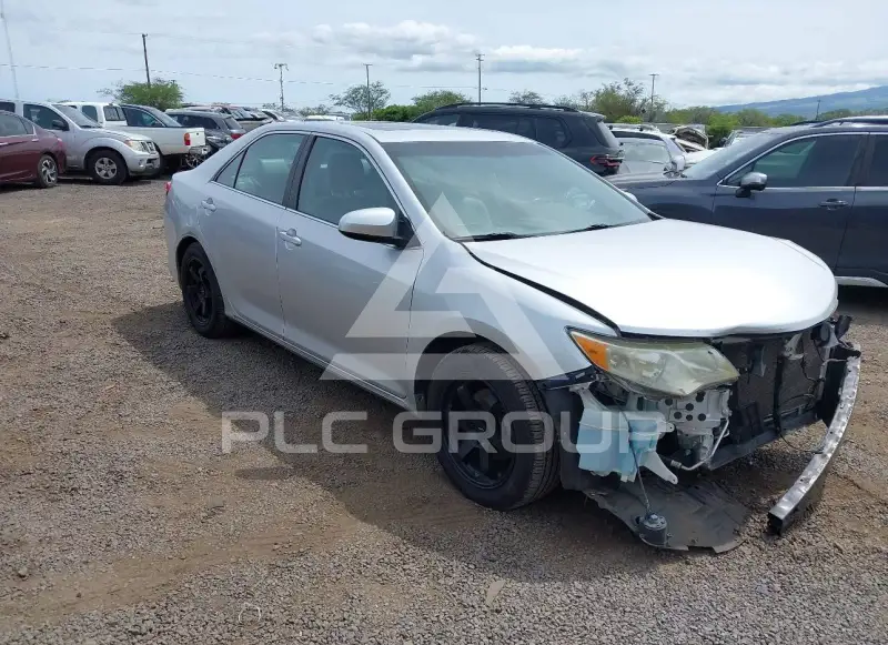 2013 Toyota CAMRY фото