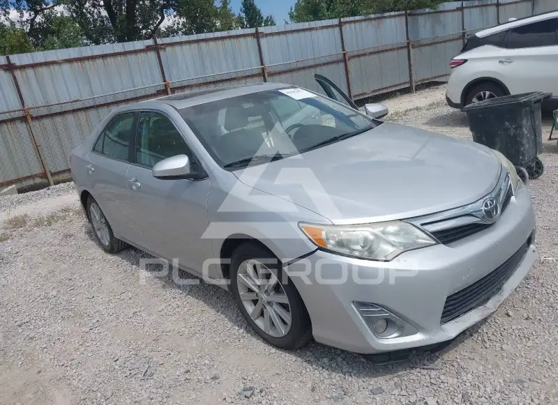 2013 Toyota CAMRY photo