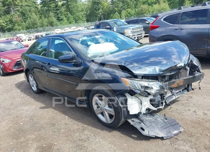 2013 Toyota CAMRY фото