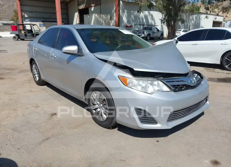 2013 Toyota CAMRY фото