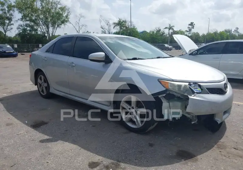 2013 Toyota CAMRY photo