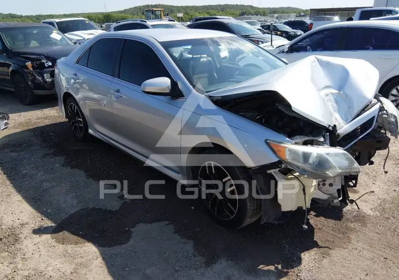 2013 Toyota CAMRY photo