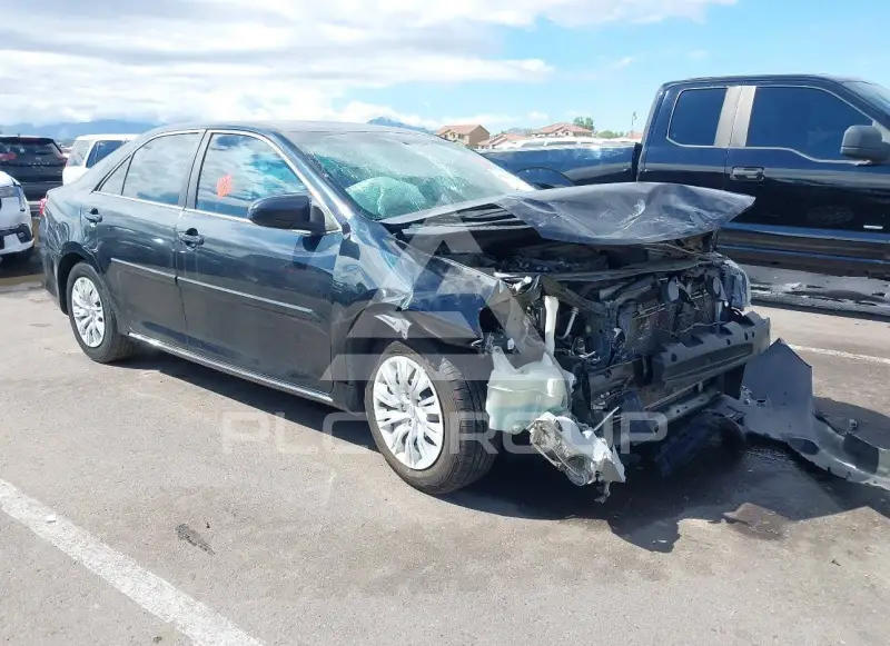 2013 Toyota CAMRY фото