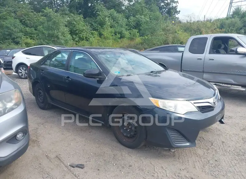 2013 Toyota CAMRY фото