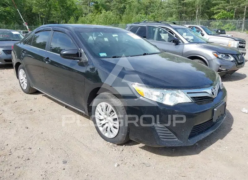 2013 Toyota CAMRY фото