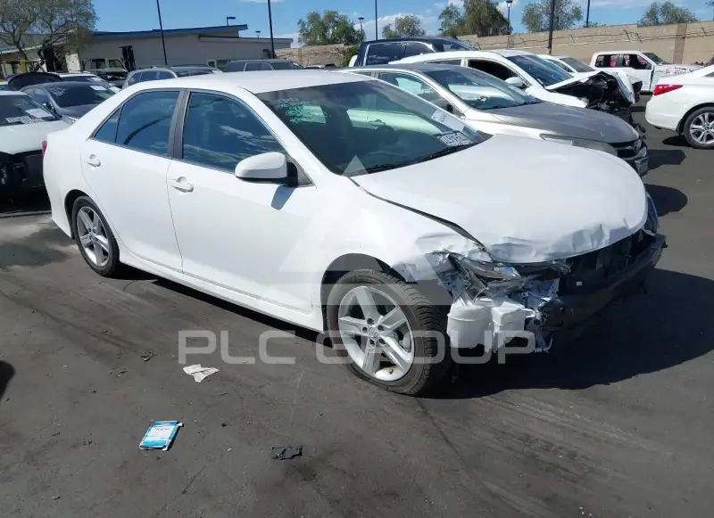 2013 Toyota CAMRY фото