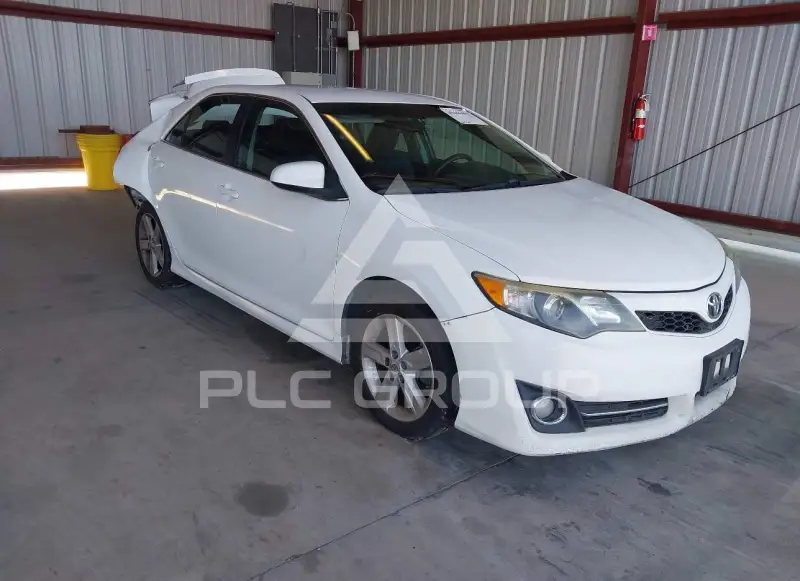 2013 Toyota CAMRY photo