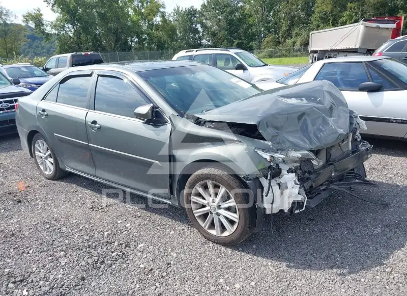 2013 Toyota CAMRY фото