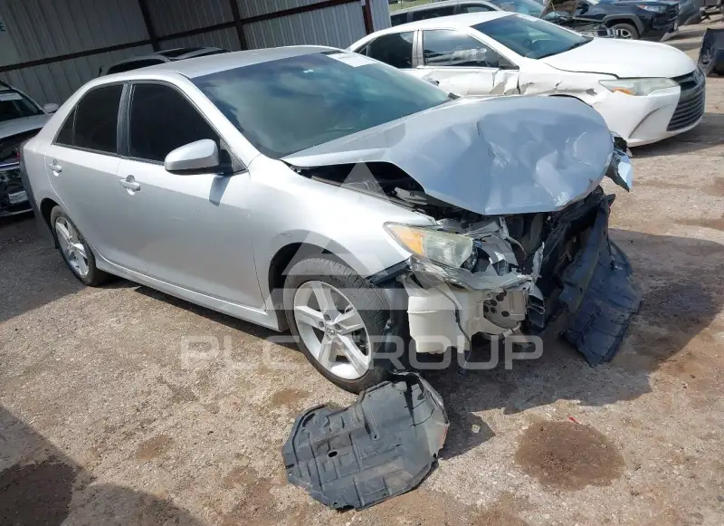 2013 Toyota CAMRY фото