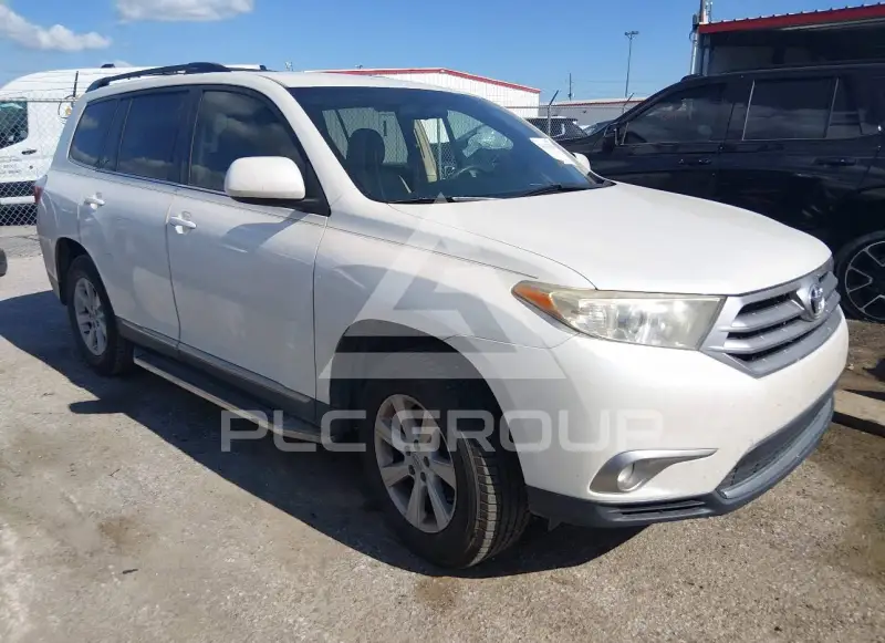 2013 Toyota Highlander фото