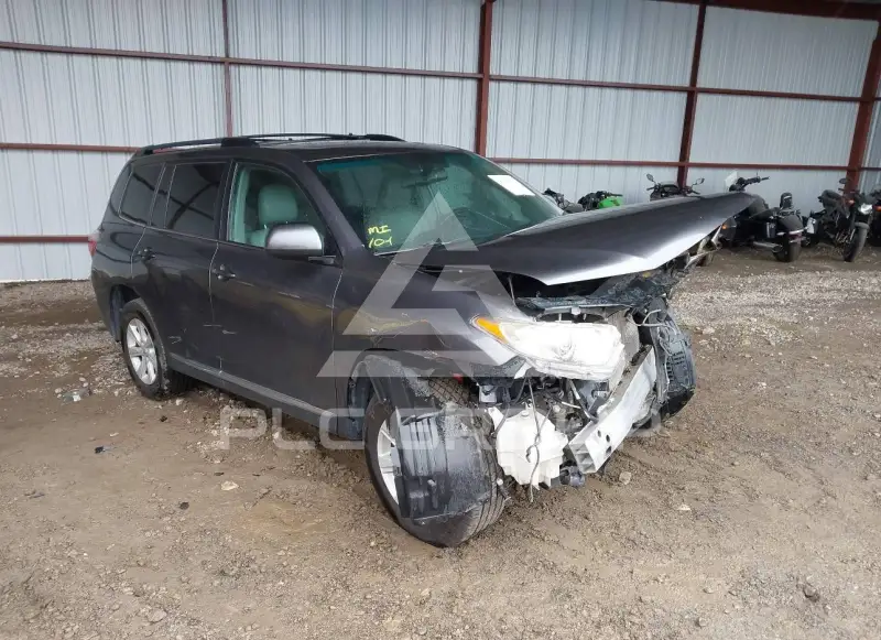 2013 Toyota Highlander фото