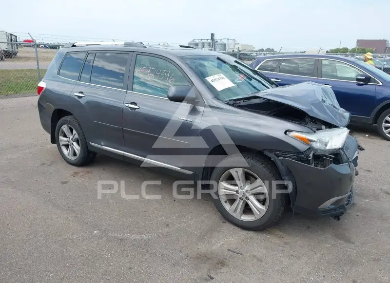 2013 Toyota Highlander фото