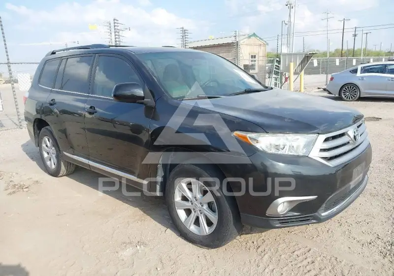 2013 Toyota Highlander photo