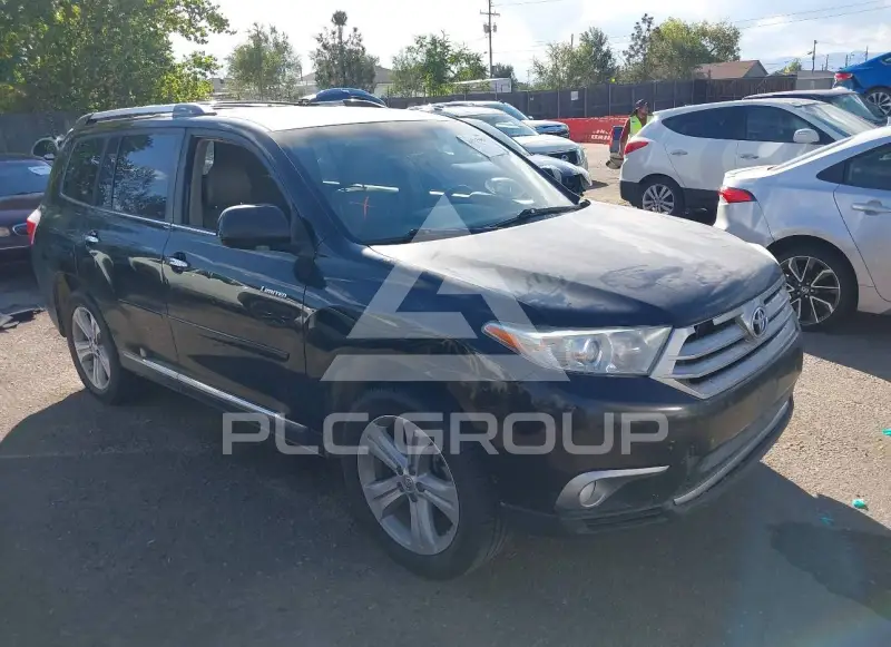 2013 Toyota Highlander photo