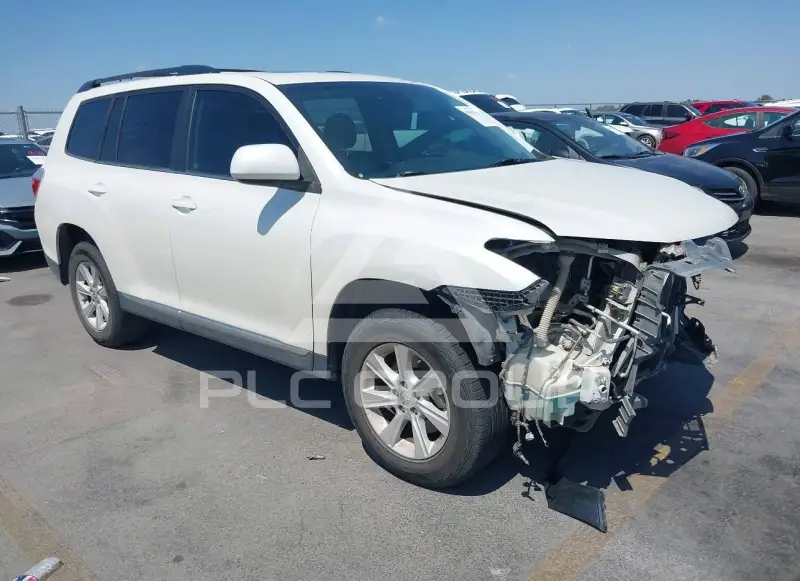 2013 Toyota Highlander фото