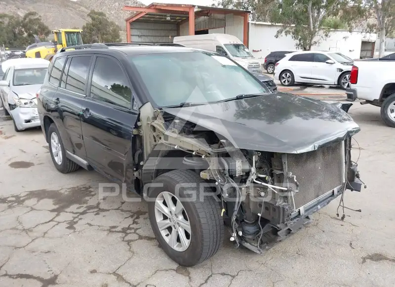 2013 Toyota Highlander фото