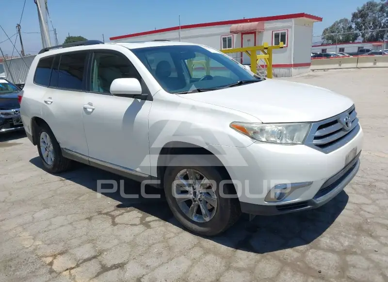 2013 Toyota Highlander фото