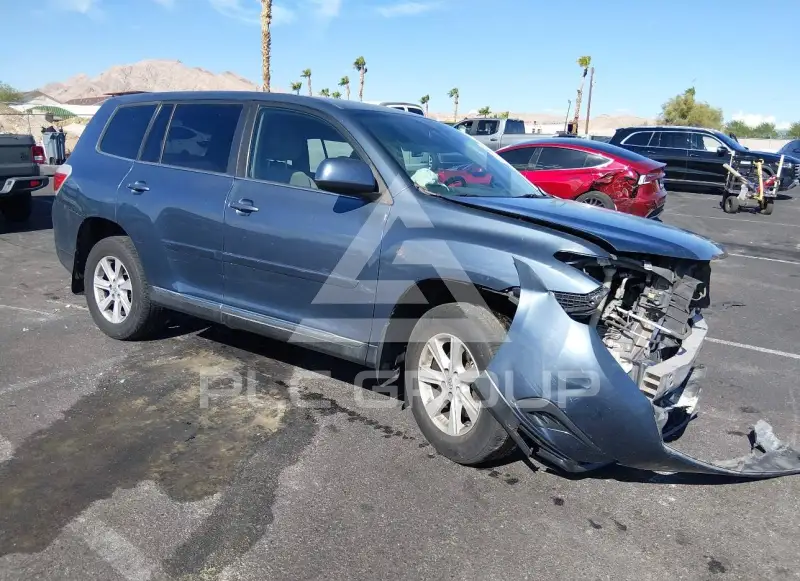2013 Toyota Highlander фото