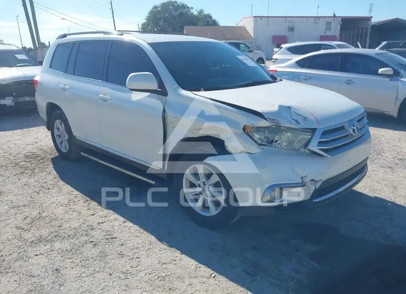 2013 Toyota Highlander photo