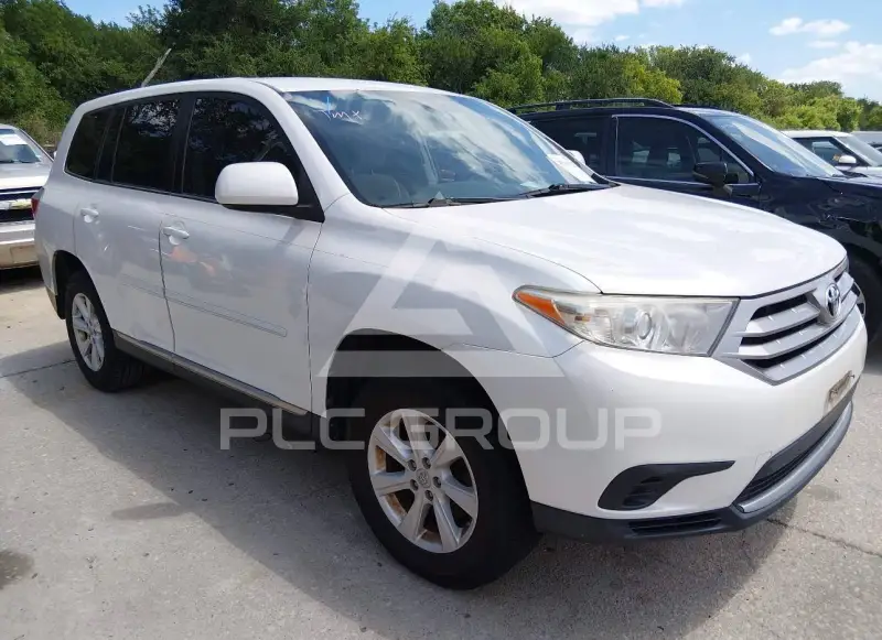 2013 Toyota Highlander фото