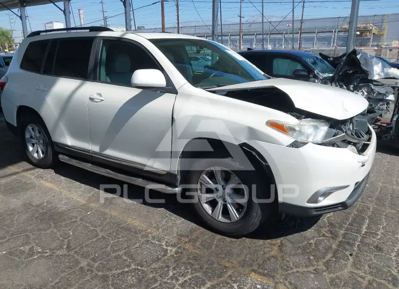 2013 Toyota Highlander photo