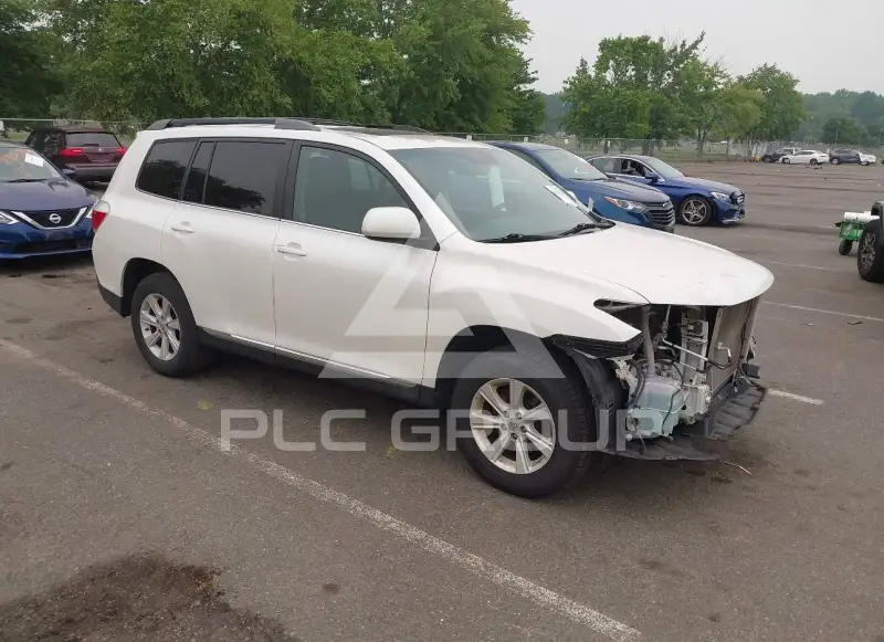 2013 Toyota Highlander фото