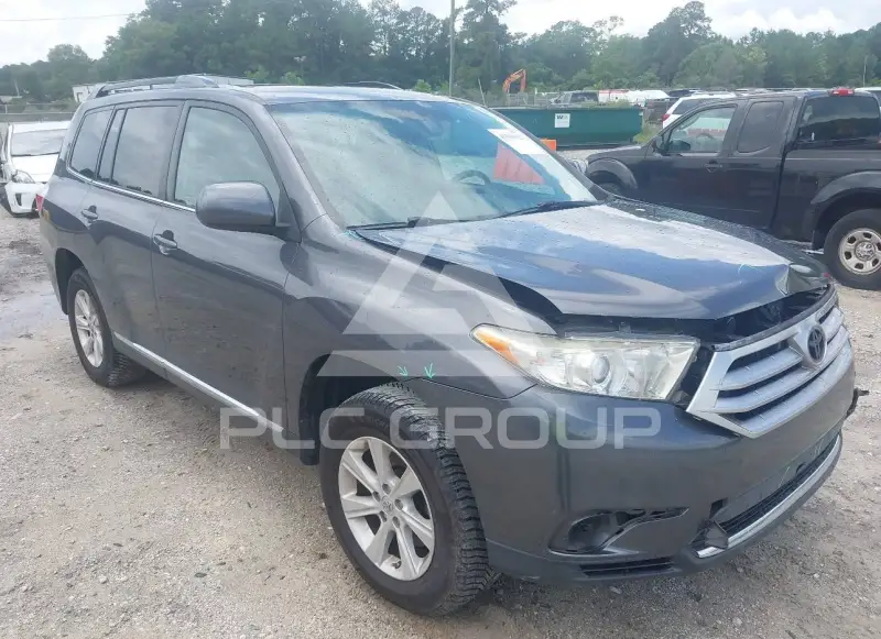 2013 Toyota Highlander photo