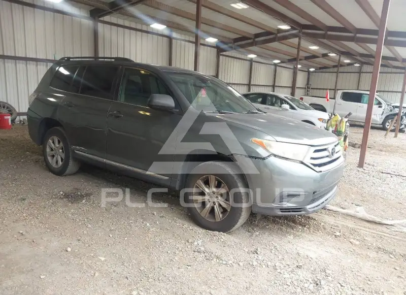 2013 Toyota Highlander photo