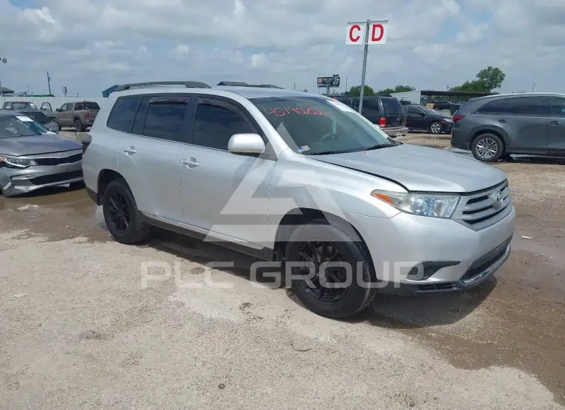 2013 Toyota Highlander photo