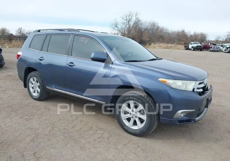 2013 Toyota Highlander фото