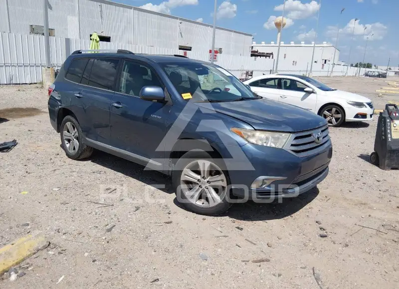 2013 Toyota Highlander фото