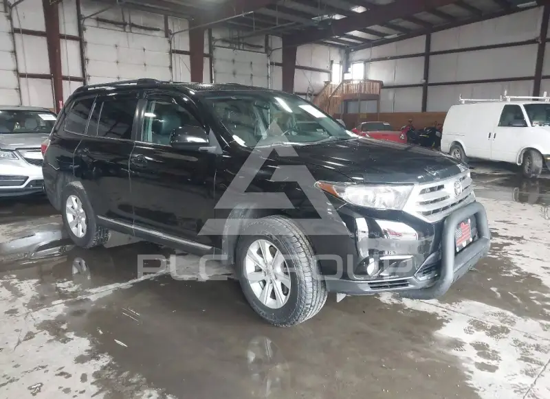 2013 Toyota Highlander фото